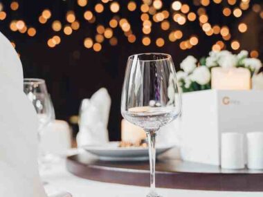 wine glass 5705718 1920