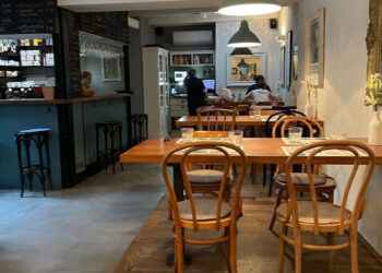 Restoran Mali Bar Zagreb: Iskustva i Recenzije Korisnika [Sezonska Kuhinja i Ugodan Ambijent]