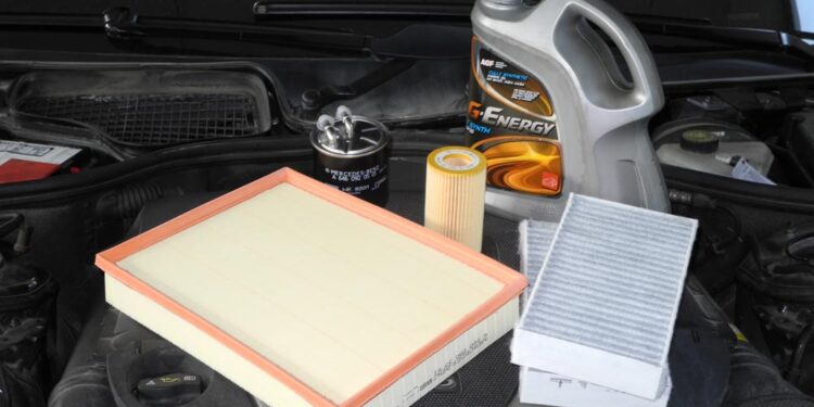 RECENZIJE AUTOMOBILA: VAŽNOST I UTJECAJ NA POTROŠAČE 1 RECENZIJE AUTOMOBILA: VAŽNOST I UTJECAJ NA POTROŠAČE