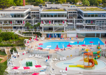 RECENZIJE HOTEL DELFIN: SVE ŠTO TREBA ZNATI O OVOJ POPULARNOJ DESTINACIJI