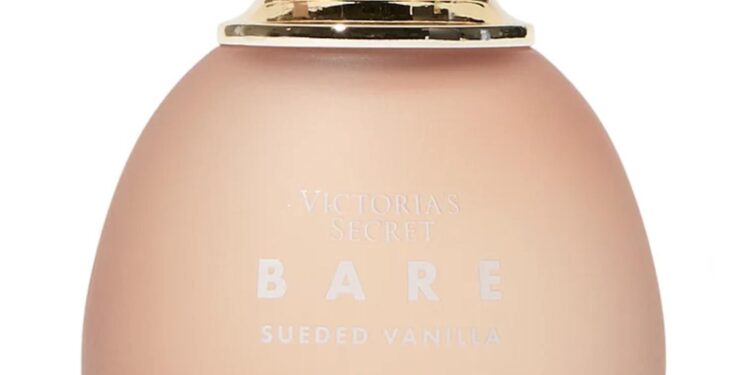 Bare Sueded Vanilla Victoria's Secret: Recenzija, mirisne note i usporedbe 1 Bare Sueded Vanilla Victoria’s Secret: Recenzija, mirisne note i usporedbe