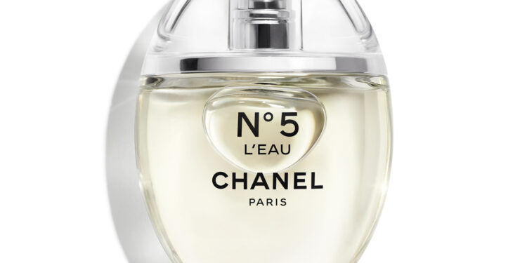 **Limited Edition *N°5 L’EAU* od Chanel: Revolucija u ženskoj parfumeriji koja će dominirati 2026.**