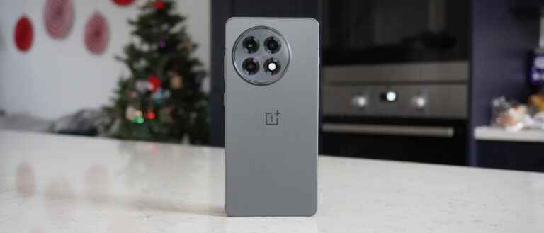 oneplus 13r detaljna recenzija