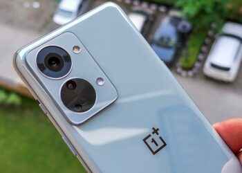 OnePlus Nord 2T recenzija