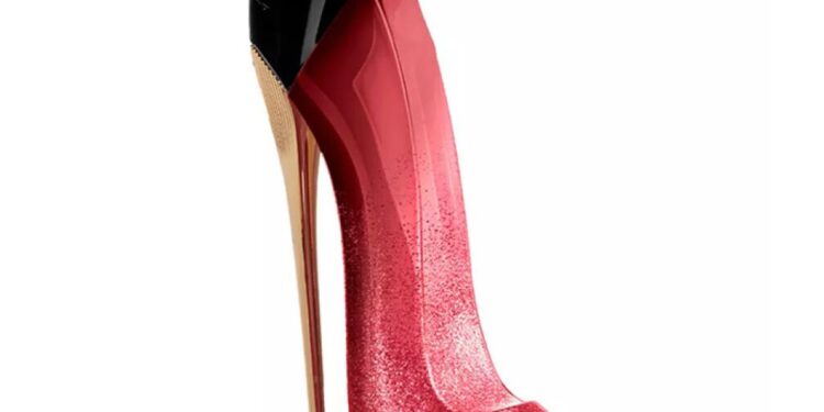 Very Good Girl Glam Carolina Herrera