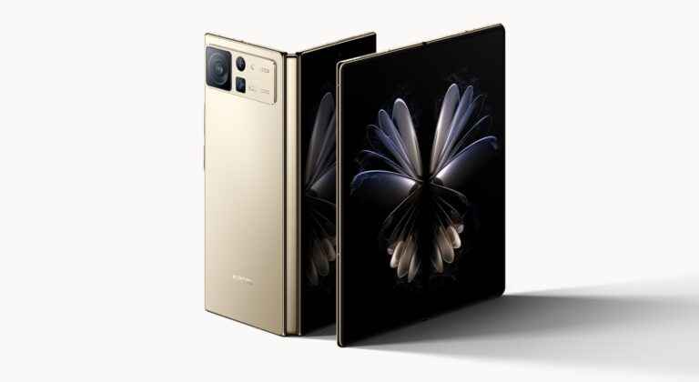 xiaomi mix fold 2 detaljan pregled sklopivog telefona i njegovih performansi u ovom detaljnom pregledu ispitujemo koliko je xiaomi mix fold 2 praktican za svakodnevnu upotrebu te koliko dobro funkcio