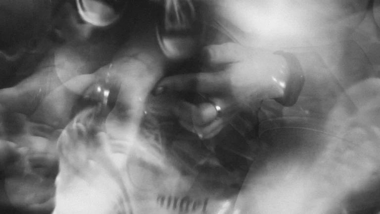 static photos 1775071229