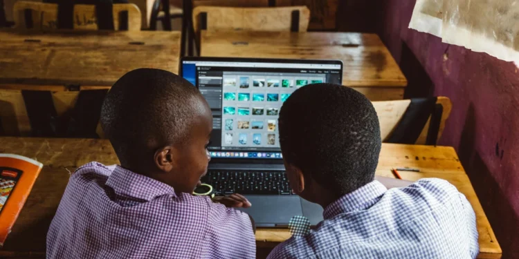 Pet praktičnih načina upotrebe džeka za automobile izvan podizanja vozila 1 static photos 1775299436