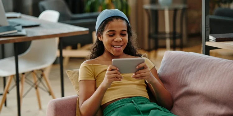 Mali automobil iz 1970-ih pretvoren u zvijer koja nadmašuje Lamborghini 1 static photos 1776053497