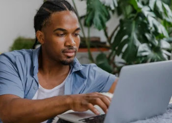 static photos 1776312850