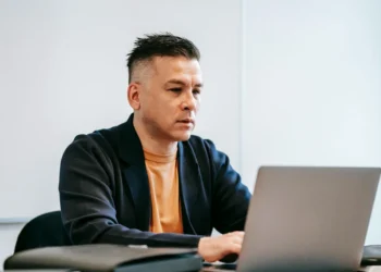 static photos 1777366372